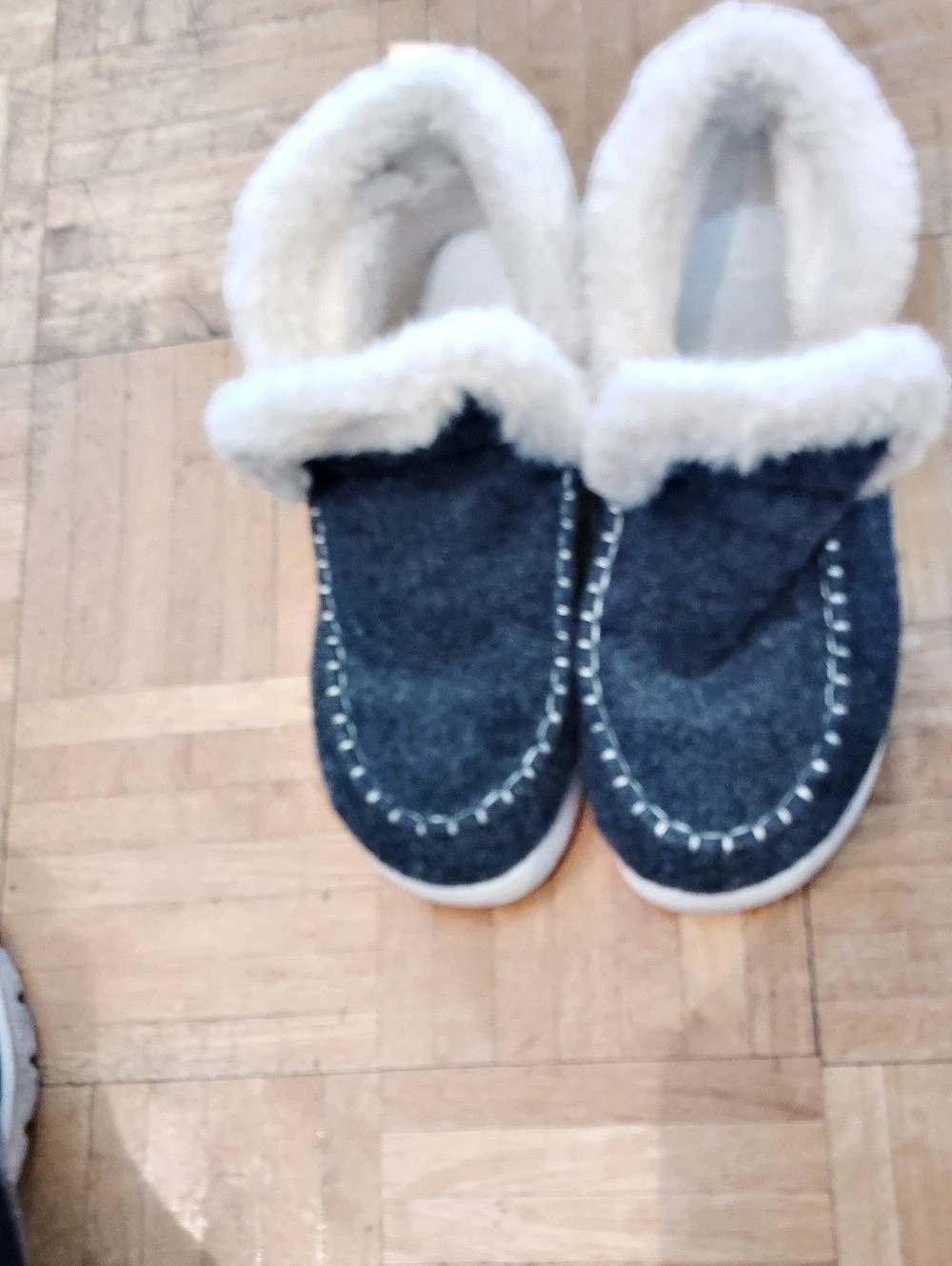 Faux Fur Trim Blue Slippers Like New